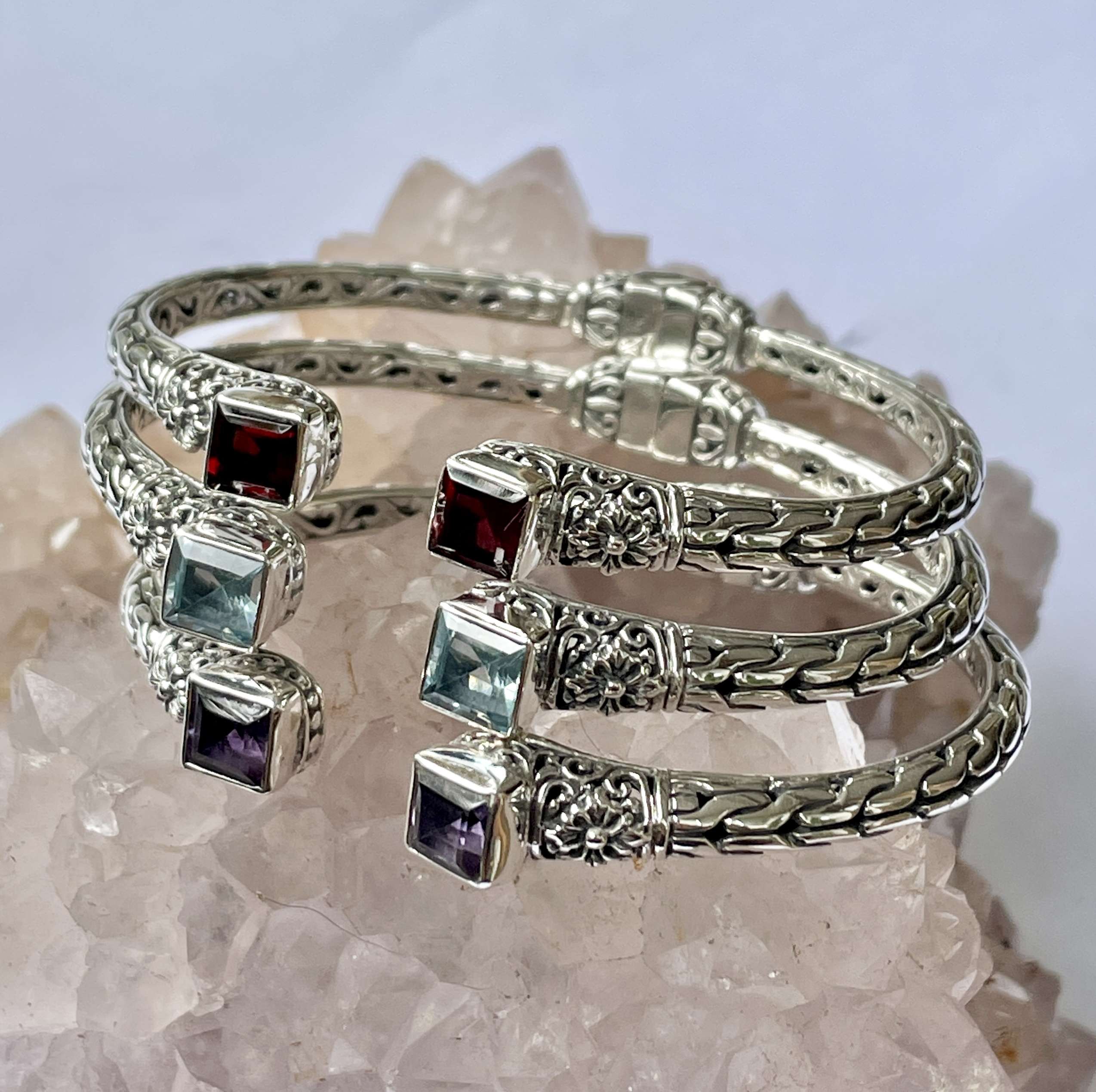 (HANDMADE 925 BALI STERLING SILVER HINGE BRACELETS WITH AMETHYST)